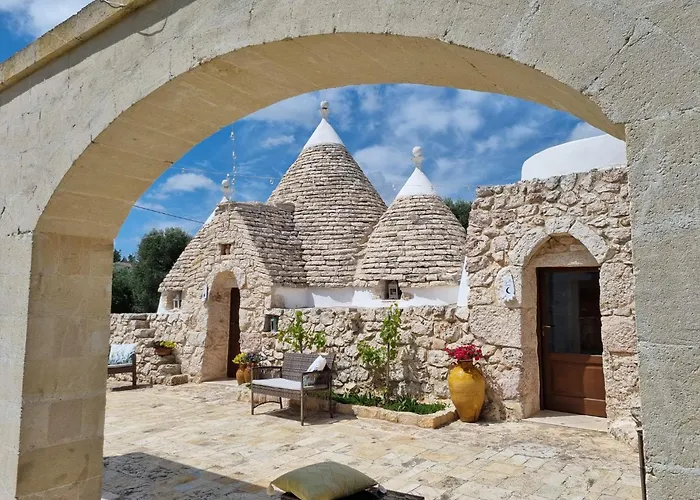 Bed & Breakfast I Trulli Di Spinaruta 4*
