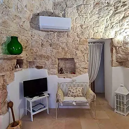 Trulli Di Spinaruta B&B 그로타글리에