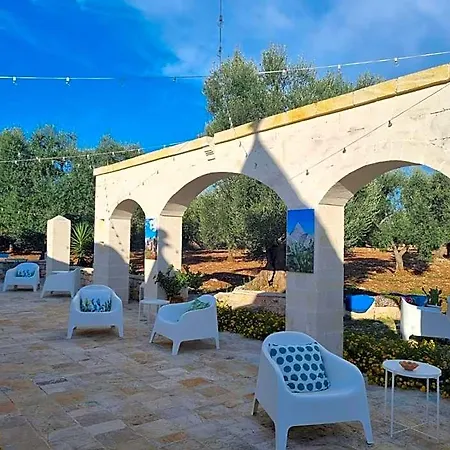 Trulli Di Spinaruta Oda ve Kahvaltı 4*